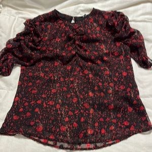 Express - S/S Crew Neck Black & Red Floral Top - Small